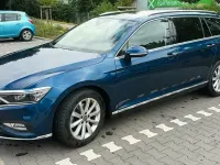 Gebraucht VW Passat Elegance 150 PS (110 kW) 2023 Blau Kombi