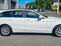 Gebraucht Mercedes C200 136 PS (100 kW) 2016 Weiß Limousine