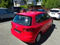 Gebraucht VW Golf Sportsvan Trendline 110 PS (80 kW) 2018 Tornadorot Van / Kleinbus