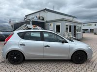 Gebraucht Hyundai i30 109 PS (80 kW) 2008 Silber Limousine