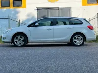 Gebraucht Opel Astra 140 PS (102 kW) 2012 Weiß Kombi