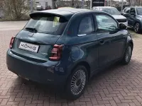 Neu Fiat 500 65 PS (47 kW) 2026 Ozeangrün Kleinwagen