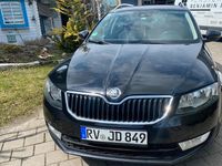Gebraucht Skoda Octavia 120 PS (88 kW) 2014 Schwarz Kleinwagen