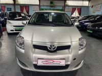 Gebraucht Toyota Auris 97 PS (71 kW) 2008 Beige Kleinwagen