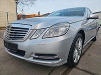 Gebraucht Mercedes E250 204 PS (150 kW) 2010 Iridiumsilber Limousine