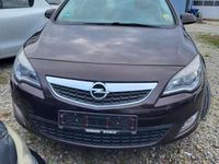Gebraucht Opel Astra 179 PS (131 kW) 2012 Braun Kombi