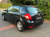 Gebraucht Kia Ceed 90 PS (66 kW) 2010 Schwarz Kleinwagen