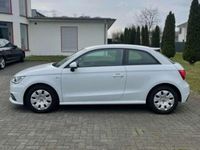 Gebraucht Audi A1 S-Line 95 PS (69 kW) 2015 Weiß Kleinwagen