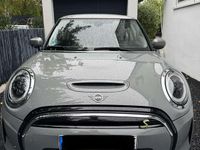 Gebraucht Mini Cooper SE Essential 135 kW (184 PS) 2022 Grau Kleinwagen