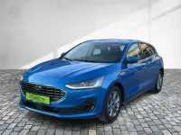 Gebraucht Ford Focus Titanium 125 PS (91 kW) 2024 Desert island blue metallic Limousine