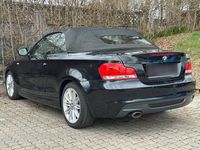 Gebraucht BMW 123 Cabriolet M Sport 204 PS (150 kW) 2011 Schwarz Cabrio