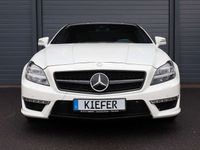 gebraucht Mercedes CLS63 AMG AMG /HK/4xSHZ/KEYLESS/TTW/ABSTANDSTEMP/R19