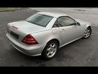 Second-hand Mercedes SLK200 163 CP (119 kW) 2001 Argintiu Cabrio