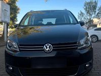 Gebraucht VW Touran Style 140 PS (102 kW) 2012 Schwarz Van / Kleinbus