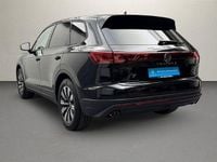 Gebraucht VW Touareg Basis 231 PS (169 kW) 2025 Grenadillschwarz metallic SUV