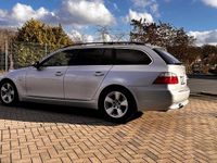 Gebraucht BMW 525 197 PS (144 kW) 2009 Grau Kombi