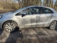 Gebraucht Kia Rio Edition 7 109 PS (80 kW) 2011 Silber Limousine