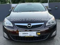 Gebraucht Opel Astra Design Edition 140 PS (102 kW) 2012 Mahagonibraun/darkmahagony Kombi