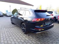 Gebraucht VW Golf VIII Style 190 PS (139 kW) 2022 Deep black perleffekt Kombi
