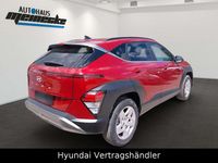 Gebraucht Hyundai Kona Trend 120 PS (88 kW) 2023 Ultimate red / met SUV