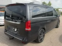 Gebraucht Mercedes V220 Avantgarde 237 PS (174 kW) 2022 Graphitgrau Van / Kleinbus