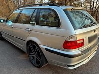 Gebraucht BMW 325 192 PS (141 kW) 2003 Silber Kombi
