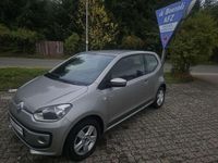 Gebraucht VW up! CLUB 75 PS (55 kW) 2016 Tungsten silver Kleinwagen