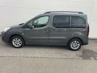 Gebraucht Citroën Berlingo Shine 120 PS (88 kW) 2016 Lack grau shark/metallic Van / Kleinbus