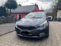 Gebraucht Kia Ceed 141 PS (103 kW) 2015 Grau Kleinwagen
