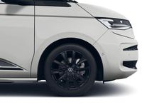 Gebraucht VW Multivan Life 150 PS (110 kW) 2024 Candyweiß Van