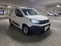 Gebraucht Opel Combo 131 PS (96 kW) 2025 Weiß Van / Kleinbus