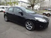Usata Ford Focus Titanium 101 CV (74 kW) 2014 Blu Berlina