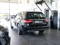 Gebraucht Mercedes C220 Avantgarde 170 PS (125 kW) 2016 Schwarz Limousine