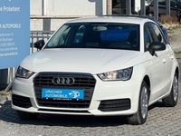 Gebraucht Audi A1 Sportback Basis 95 PS (69 kW) 2016 Weiß Kleinwagen
