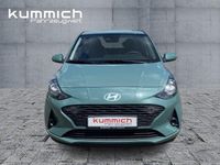 Neu Hyundai i10 Select 63 PS (46 kW) 2025 Mangrove green Kleinwagen