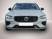 Gebraucht Volvo V60 Plus 310 PS (228 kW) 2024 Manufacturer Kombi