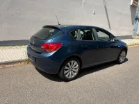Gebraucht Opel Astra Edition 116 PS (85 kW) 2010 Blau Limousine