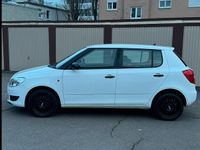 Gebraucht Skoda Fabia Cool Edition 60 PS (44 kW) 2015 Weiß Kleinwagen