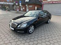 Gebraucht Mercedes E200 Avantgarde 136 PS (100 kW) 2012 Schwarz Limousine