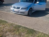 Gebraucht BMW 320 150 PS (110 kW) 2005 Silber Limousine
