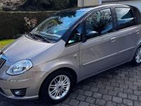 Usata Lancia Musa 95 CV (69 kW) 2008 Beige Monovolume