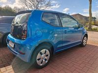 Second-hand VW up! 60 CP (44 kW) 2019 Albastru Hatchback