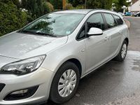 Gebraucht Opel Astra 110 PS (80 kW) 2014 Silber Kombi