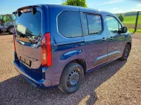 Gebraucht Opel Combo Life Elegance 131 PS (96 kW) 2022 Ozean blau Van / Kleinbus