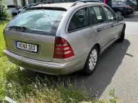 Gebraucht Mercedes C220 Classic 143 PS (105 kW) 2003 Beige Limousine