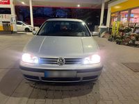 Gebraucht VW Golf IV 75 PS (55 kW) 2002 Silber Kleinwagen