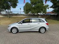 Gebraucht Mercedes B200 156 PS (114 kW) 2014 Silber Van / Kleinbus