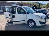 Gebraucht Opel Combo Edition 95 PS (69 kW) 2014 Weiß Van / Kleinbus