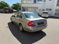 Second-hand Mercedes E200 163 CP (119 kW) 2003 Argintiu Berlinǎ