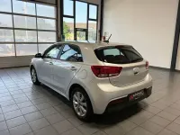 Gebraucht Kia Rio Vision 101 PS (74 kW) 2023 Silber Limousine